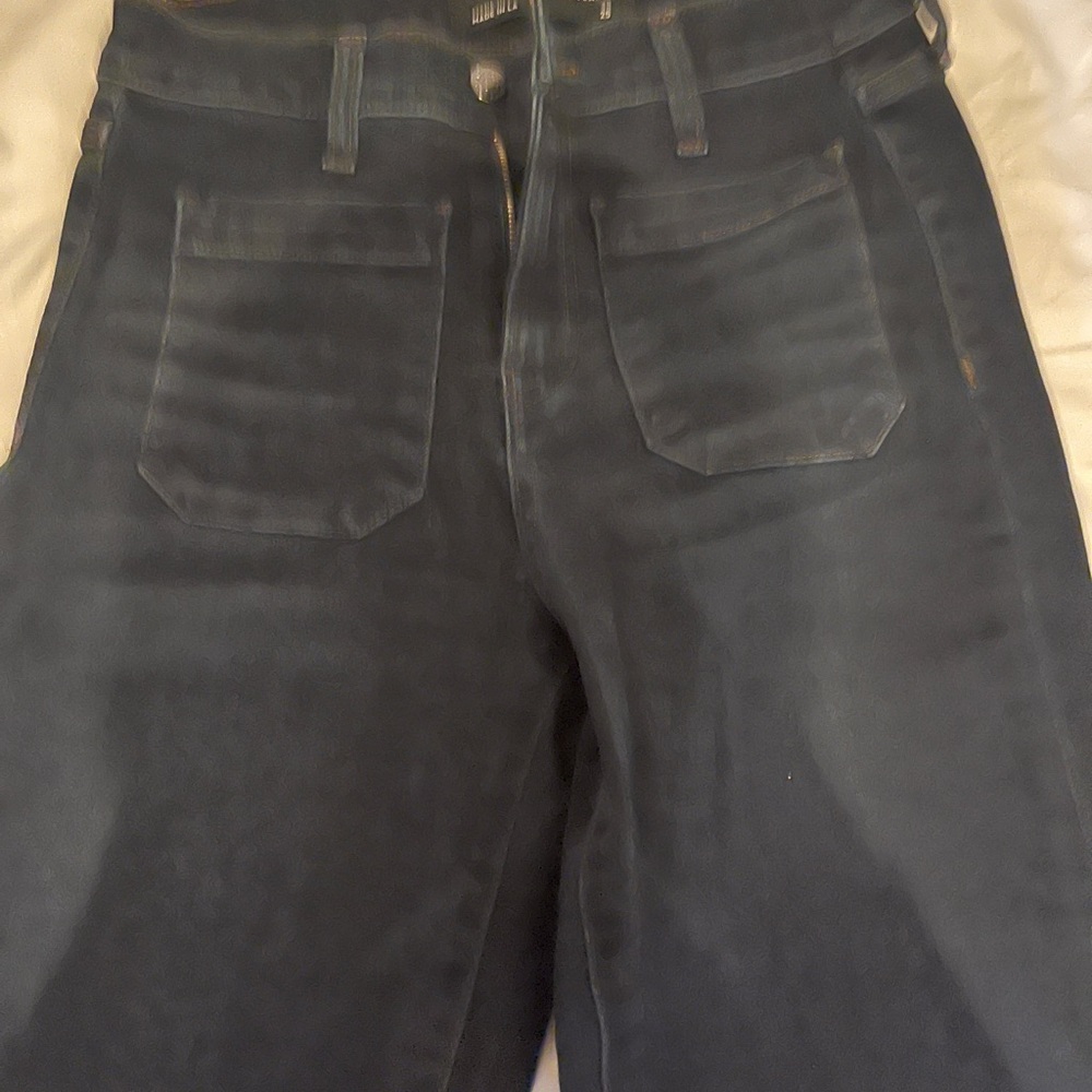 Like New Veronica Beard High Rise Dark Wash Wide Leg Flared Jeans, Size 25